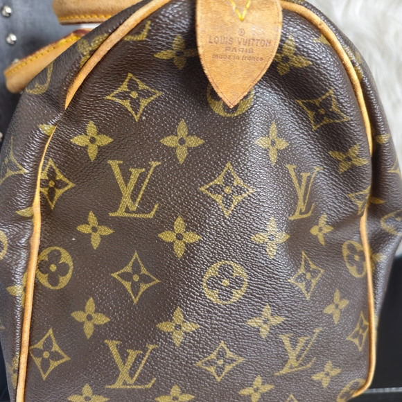 SOLD // Authentic Louis Vuitton Speedy 35 - Picture 6 of 10